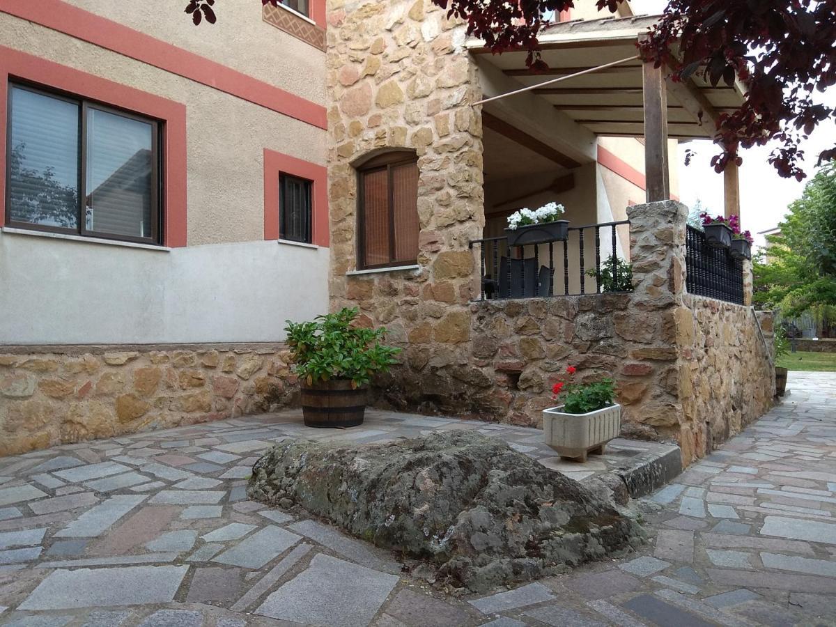 Casa Rural Las Tuyas En Segovia Palazuelos de Eresma Extérieur photo