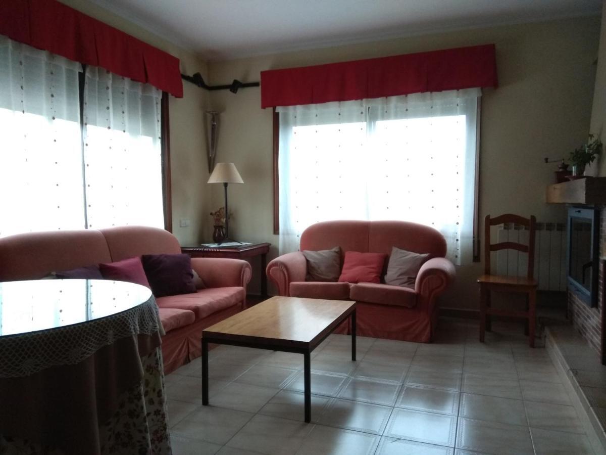 Casa Rural Las Tuyas En Segovia Palazuelos de Eresma Extérieur photo